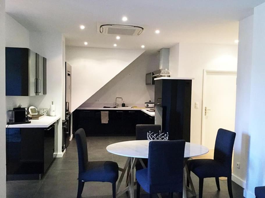Апартаменты 150 M² Fully Furnished Loft Лилль Экстерьер фото